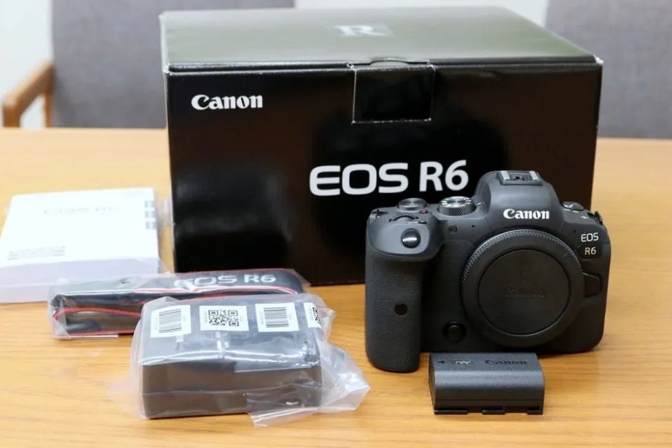 Canon EOS R6 Mark II, Canon EOS R3, Canon EOS R5, Canon EOS  Image 3