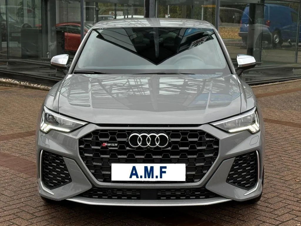 AUDI Q3 RS SPB quattro S tronic Image 2